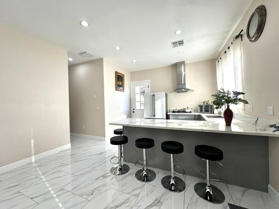 Villa New Renovated House In Little Saigon Midway City Exterior foto